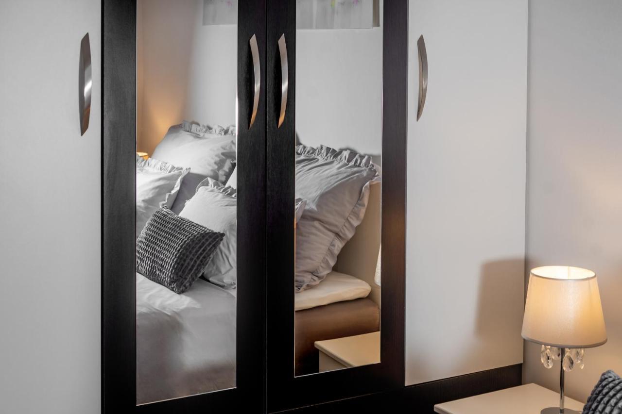 Beach Apartment Simphony Split Buitenkant foto