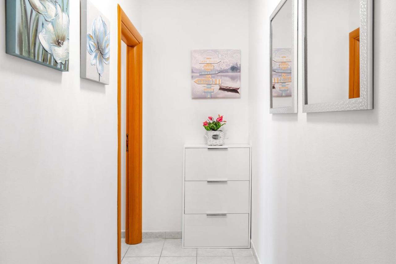 Beach Apartment Simphony Split Buitenkant foto