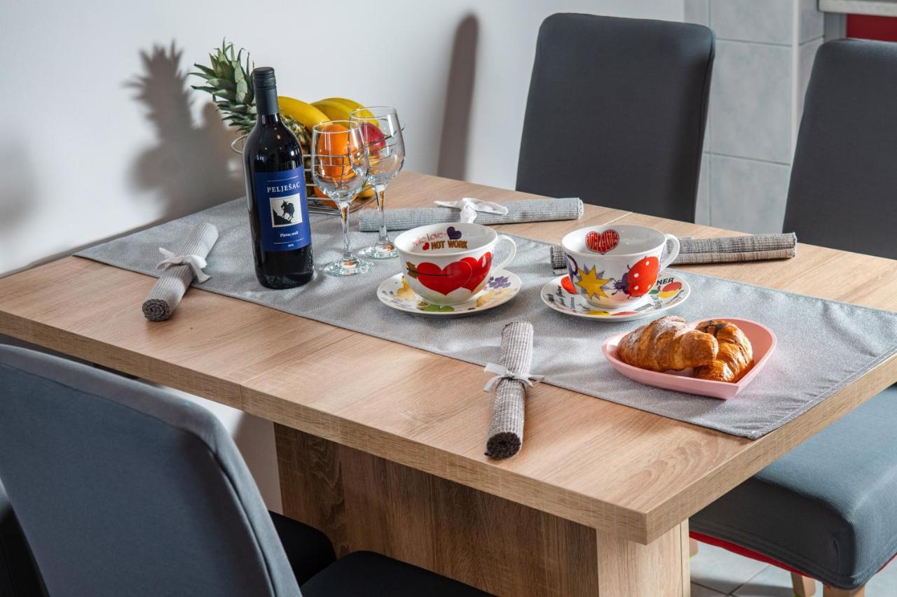 Beach Apartment Simphony Split Buitenkant foto